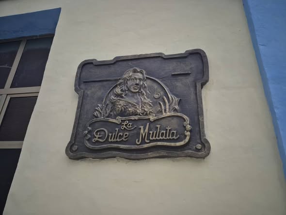 musica-variada-en-el-centro-cultural-la-dulce-mulata